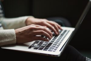 Photo "Writing letters of complaint and making claims: Sample letters for B1/B2 level"