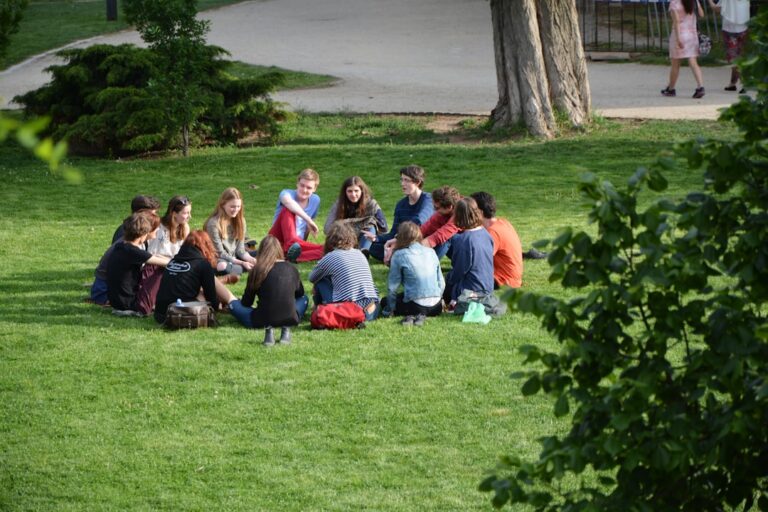Mein erster Deutschkurs: Tipps und Erfahrungen – Ich habe angefangen, Deutsch zu lernen und es ist spannend! Hast du auch schon Erfahrungen damit gemacht? Mein erster Deutschkurs: Tipps und Erfahrungen – Ich habe angefangen, Deutsch zu lernen und es ist spannend! Hast du auch schon Erfahrungen damit gemacht?